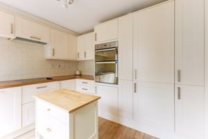 Kitchen- click for photo gallery